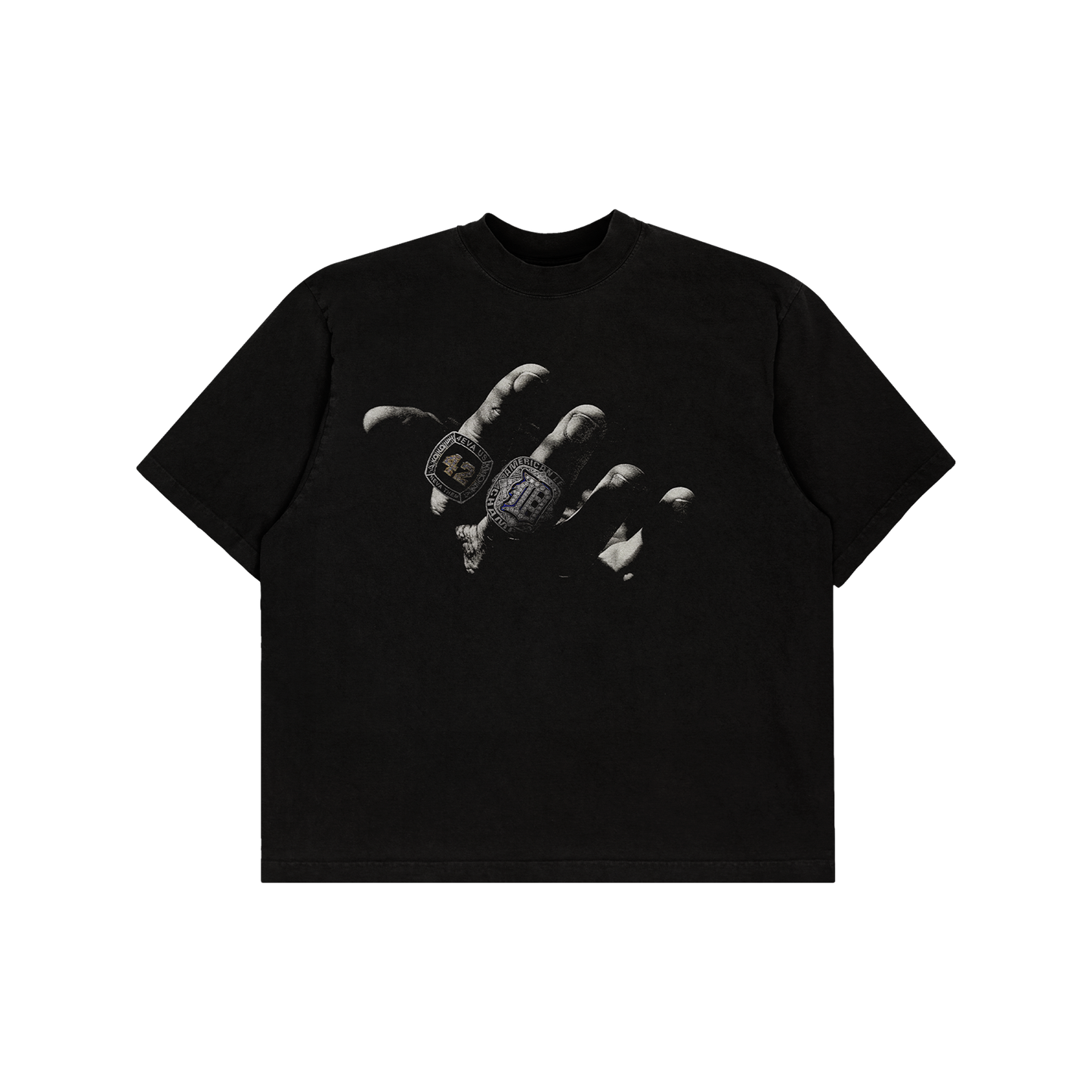 RINGS T-SHIRT - BLACK